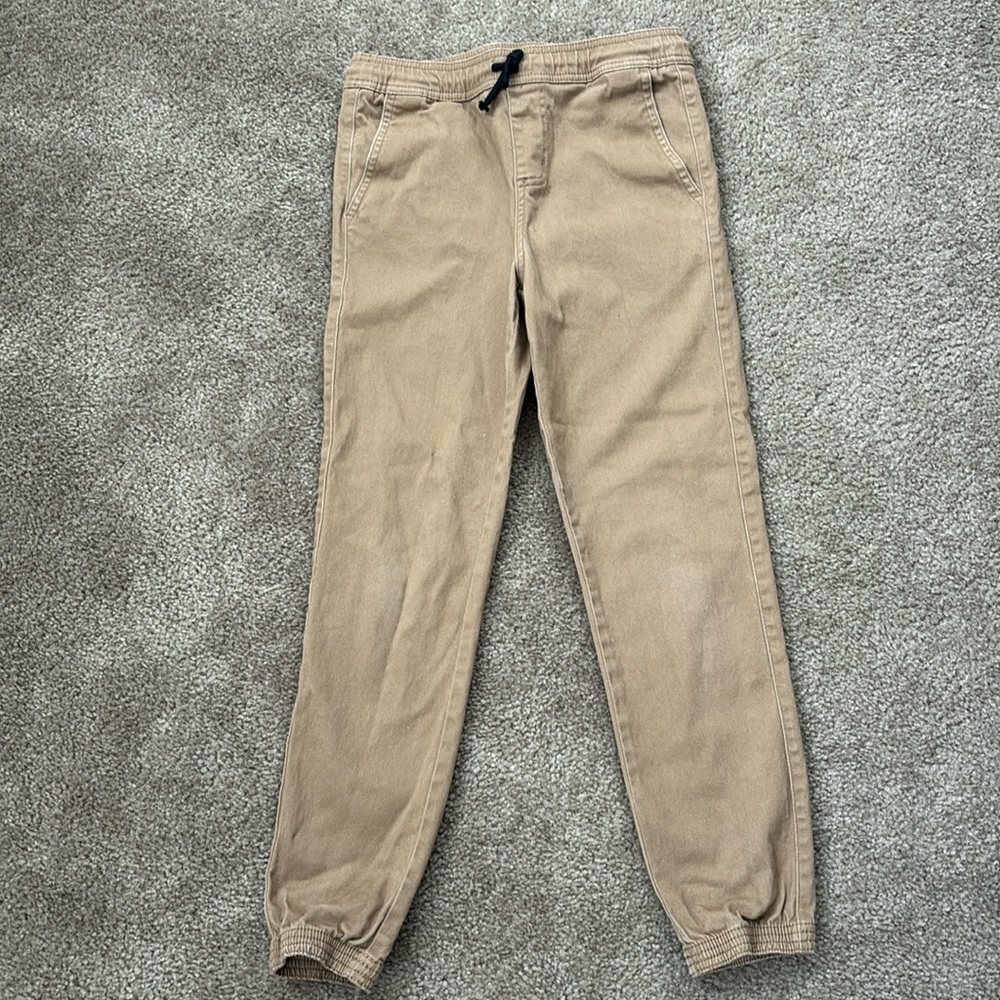 Boys khaki joggers. RSQ (Tilly’s)